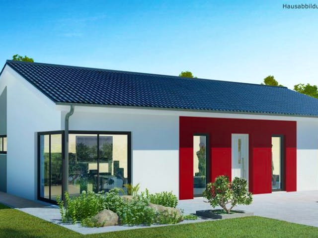 Bungalow BL 95 Variante M des Herstellers Baudirekt — platzsparender Massiv-Bungalow mit 94 m² und Walmdach